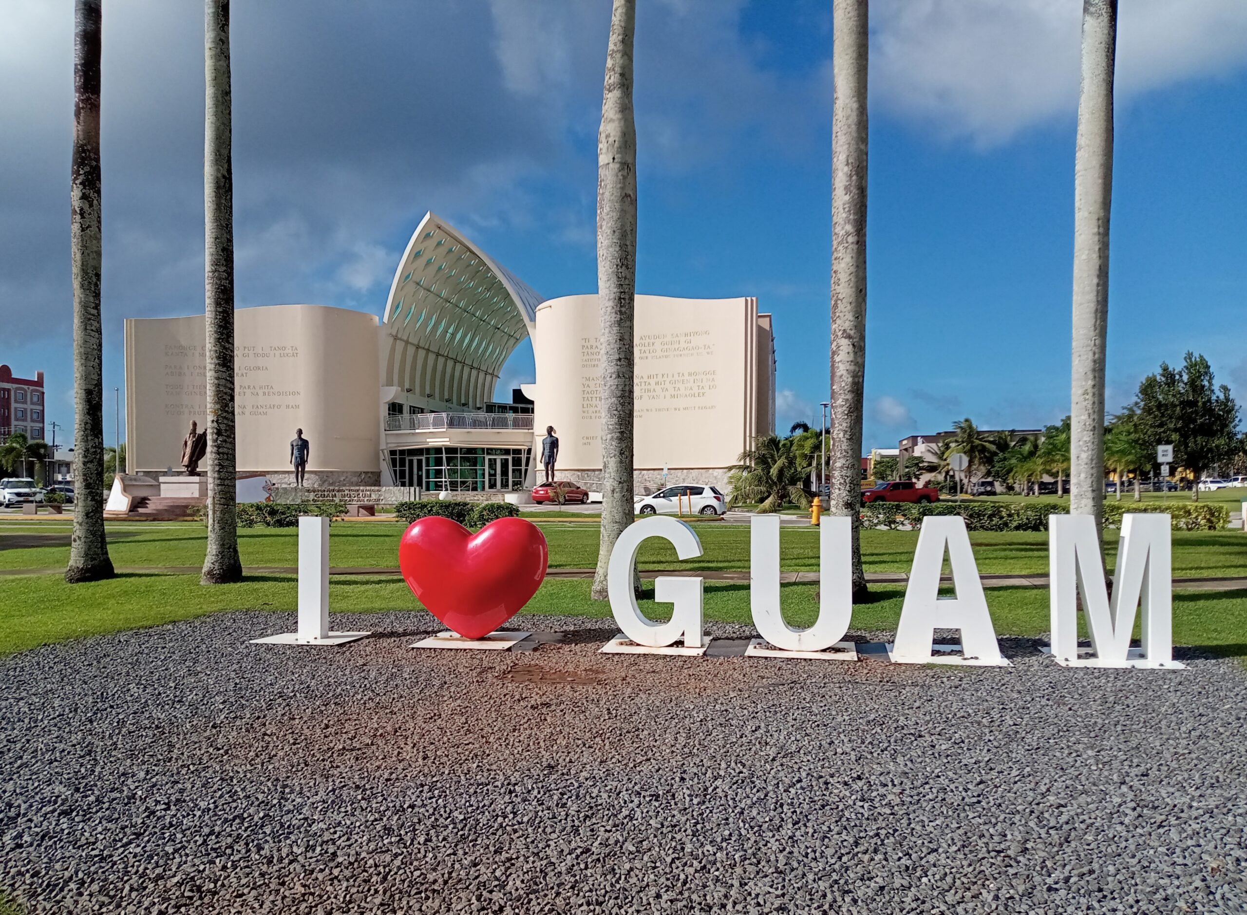 グアム旅行③（ﾚﾝﾀｶｰでﾌﾟﾁ観光）